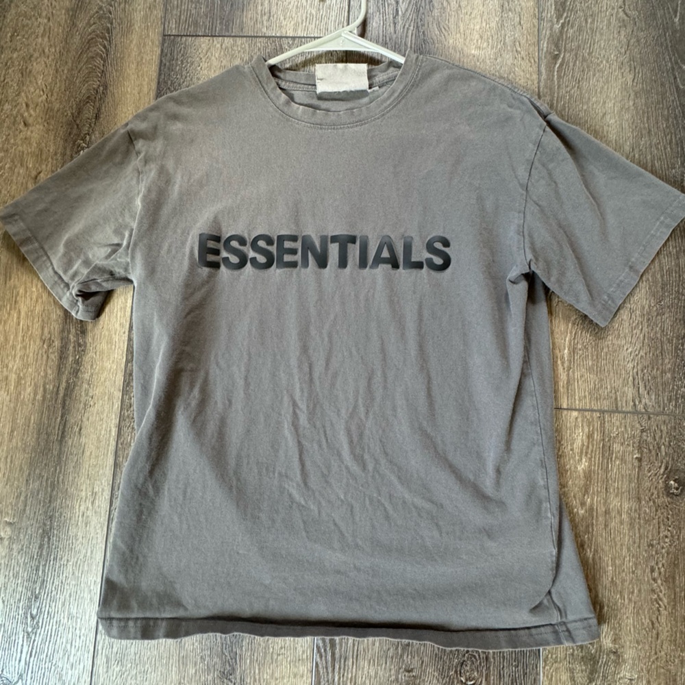 Men’s Essentials T-Shirt
